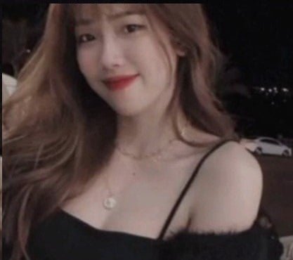 พี่ใหญ่เพศหญิงสาวสวยบดขยี้หี