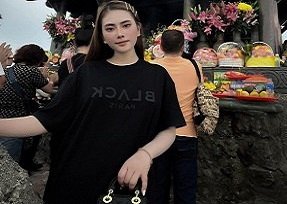 พี่ชาย -in -law ปรารถนาที่จะถูกล่อลวงโดยน้องสาวของเขา -in -law