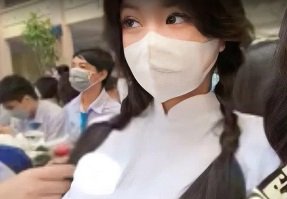 สงครามตุ๊กตาทางเพศในตอนกลางคืน