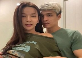 มีเพื่อนสนิทสองคนเมื่อเดินทาง