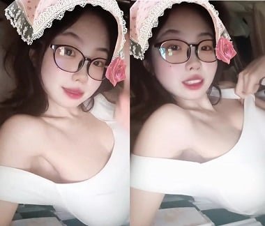 พบคุณที่มีงานอดิเรกในการสำรวจร่างกาย