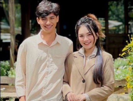 นักเรียนชั้นประถมศึกษาปีที่ 10 แต่ชอบด้านบน