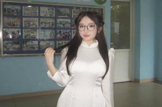 Phuong Anh Hoang แสดงให้เห็นทุกมุม