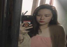 อย่างมีความสุขเพราะเธอเป็นพี่สาวของเธออย่างสวยงามมาก
